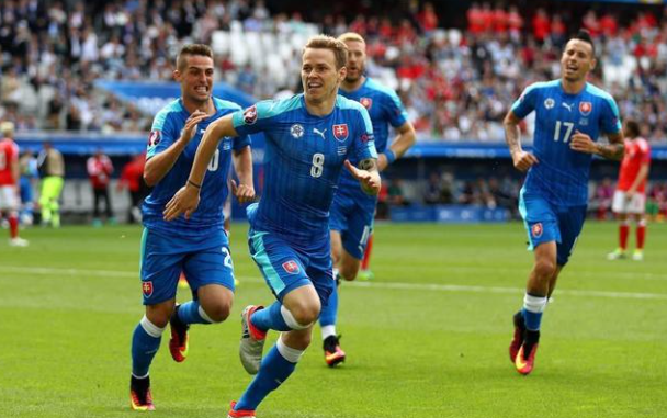 爱沙尼亚足球：不懈的追求
