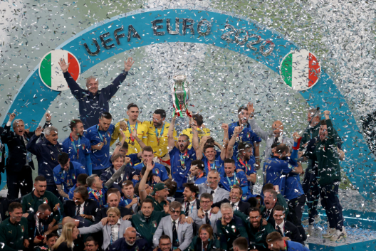 意大利足球：欧洲杯辉煌时刻的回顾