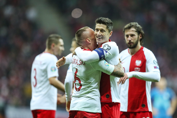 欧洲杯预选赛波兰点球险胜威尔士，连续五年晋级正赛