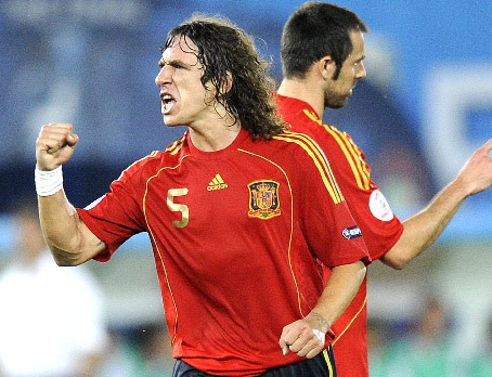 铁血队长普约尔：西班牙足球的传奇守护者