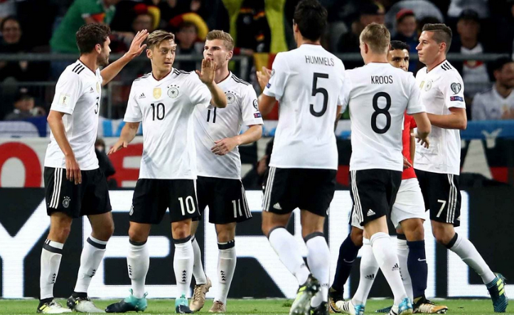 2016欧洲杯德国战车：坚韧与荣耀的交织乐章