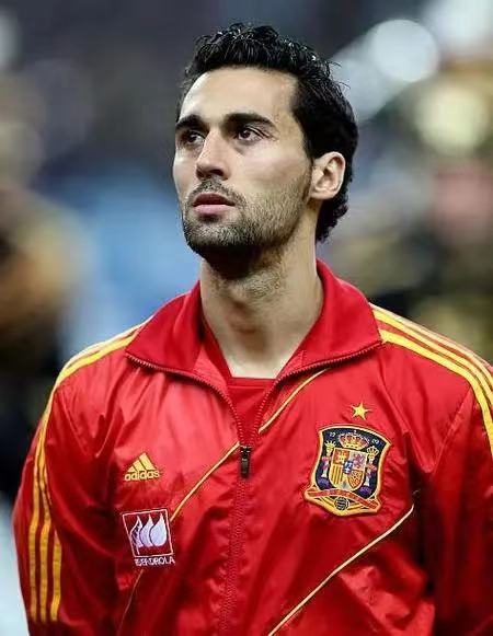 阿韦罗亚：2008欧洲杯的无名英雄，西班牙夺冠的隐形推手
