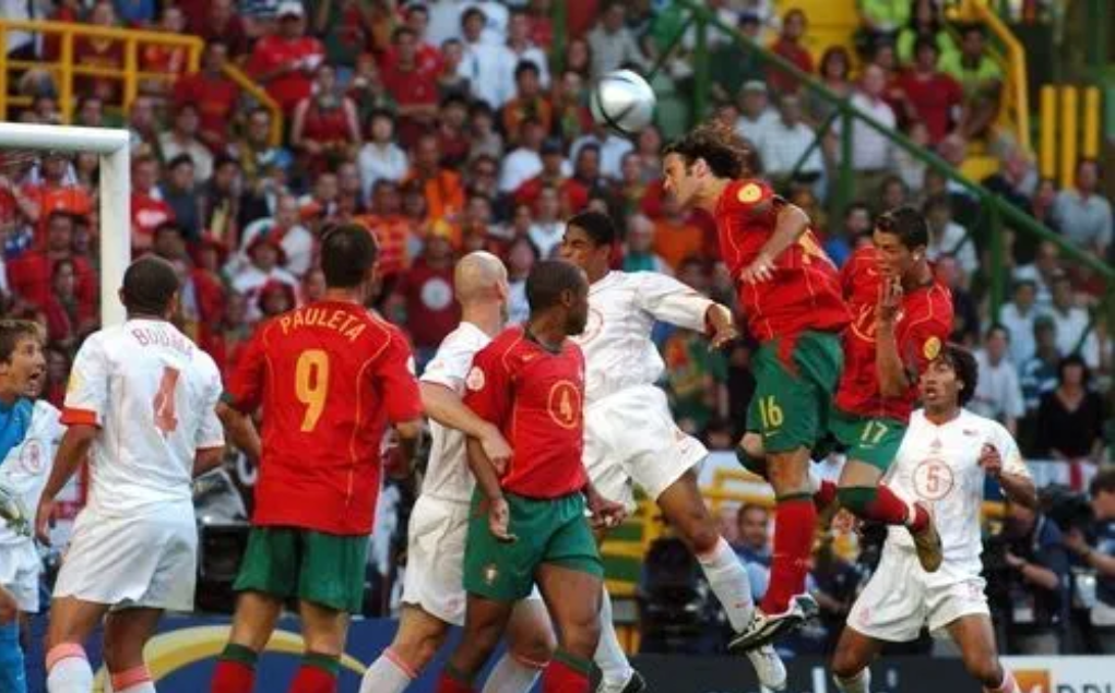2004欧洲杯葡萄牙之旅：荣耀与遗憾的交织