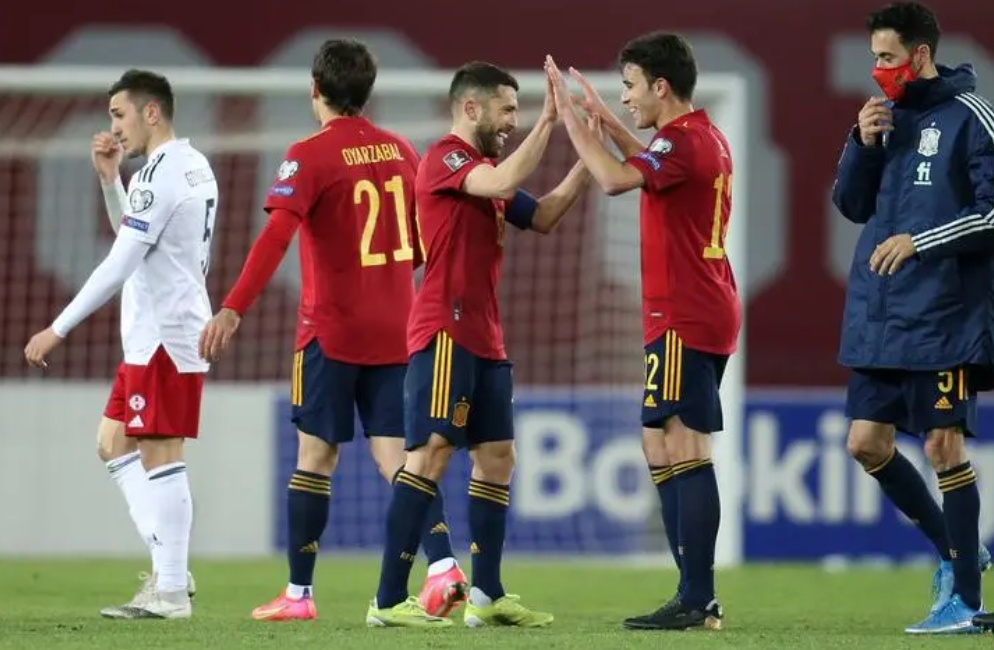 欧洲杯：西班牙队火力全开，大胜格鲁吉亚队