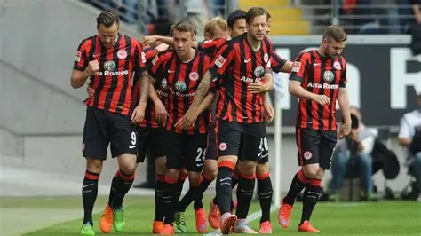 法蘭克福：歐冠賽場(chǎng)的“過山車”之旅