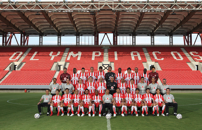 奧林匹亞科斯:歐冠逆境中的堅(jiān)韌斗士