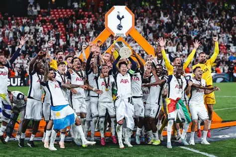 托特納姆熱刺：歐冠賽場(chǎng)的逆襲與堅守